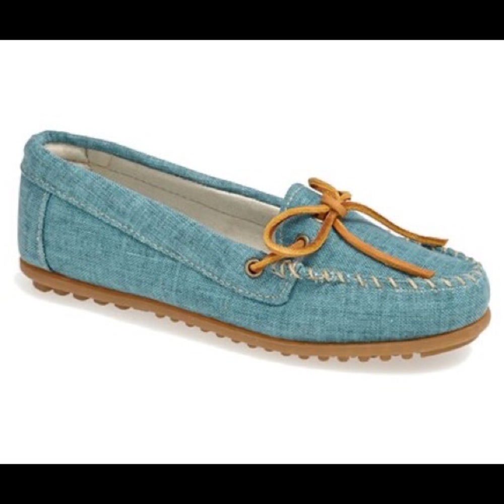 Minnetonka Aqua Blue Canvas Moccasin Loafers